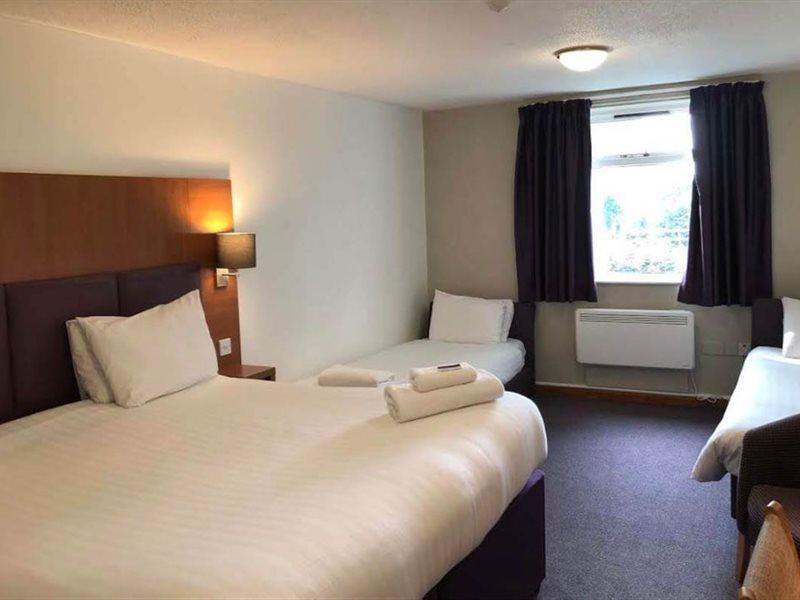 Bluemont Hotel Бромсгрув Экстерьер фото