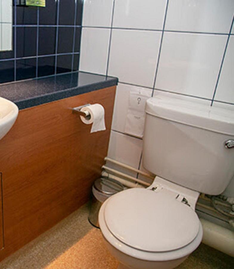 Bluemont Hotel Бромсгрув Экстерьер фото